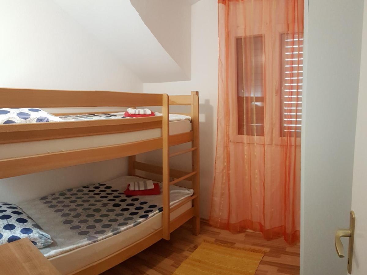 Apartman Vojaline Milna  Exterior foto