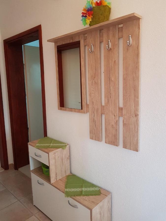 Apartman Vojaline Milna  Exterior foto