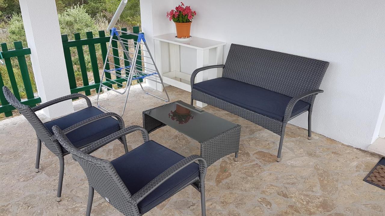 Apartman Vojaline Milna  Exterior foto